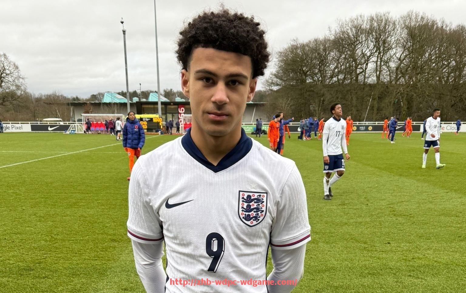 问鼎娱乐官方网站-世俱杯比赛赛程安排优化方案：提升球员恢复周期与观赛体验